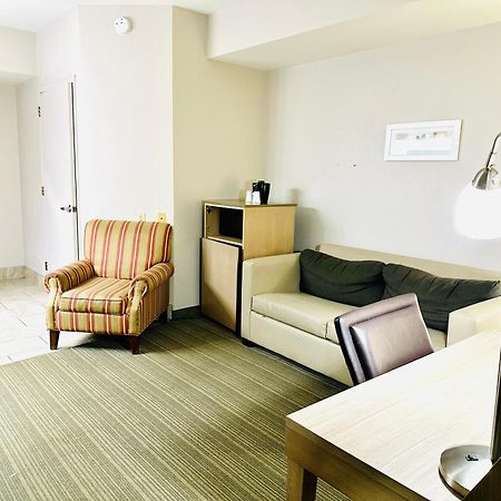 Radiant Inn And Suites 머프리스보로 외부 사진