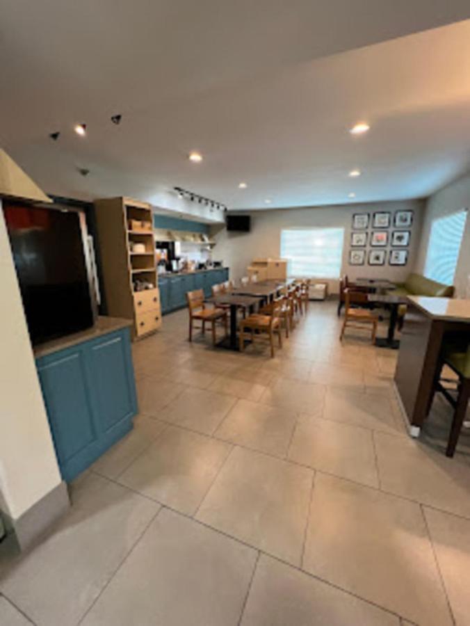 Radiant Inn And Suites 머프리스보로 외부 사진