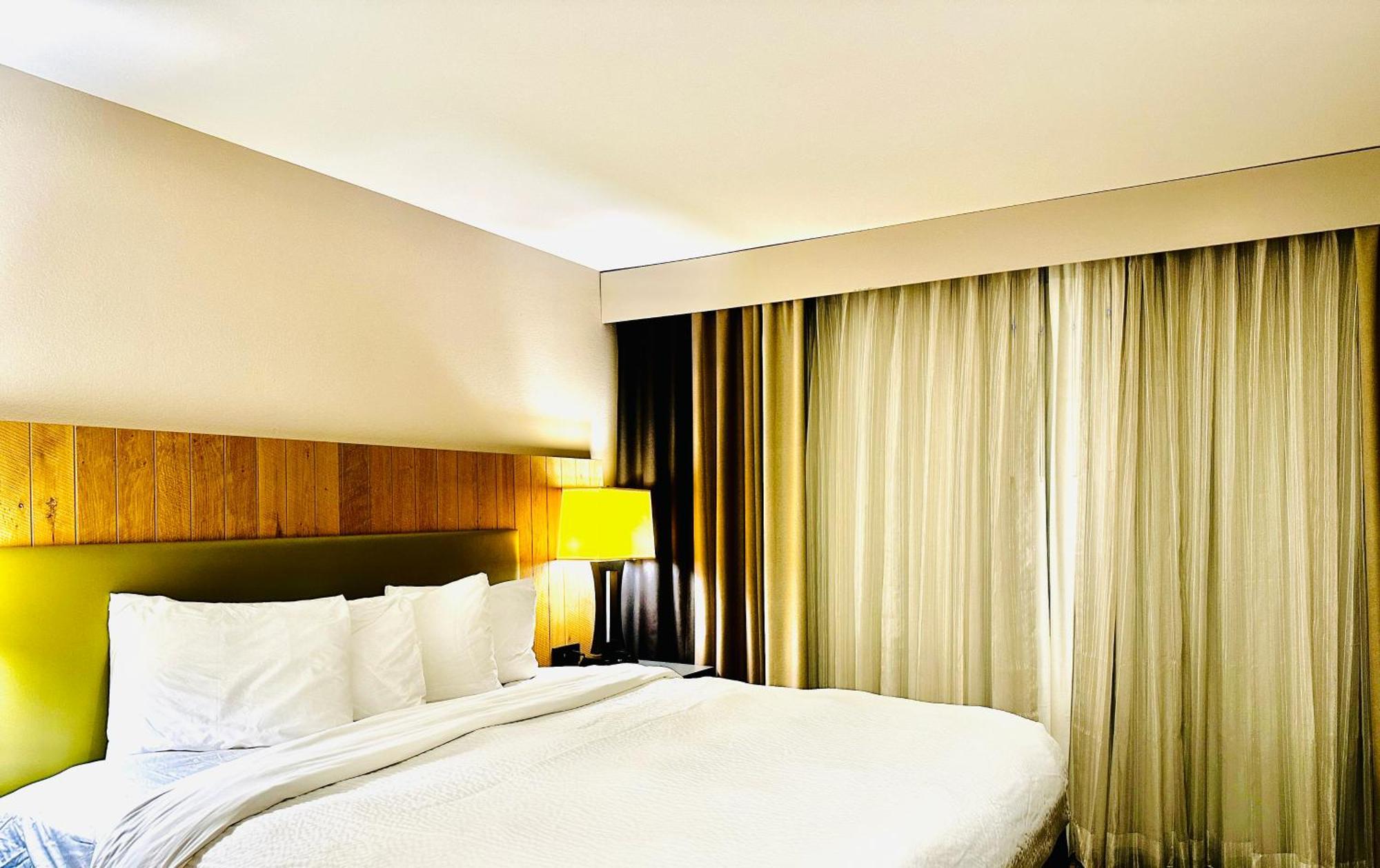 Radiant Inn And Suites 머프리스보로 외부 사진